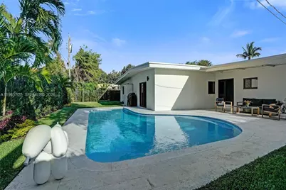 1941 NE 186th Dr, North Miami Beach, FL 33179 - Photo 50