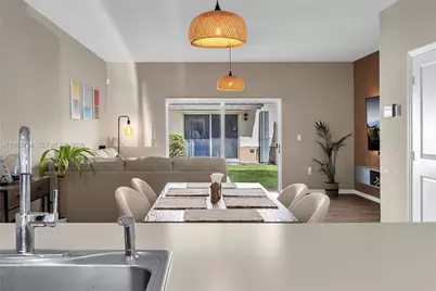 2819 NW 181st St, Miami Gardens, FL 33056 - Photo 14