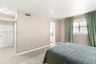 301 NE 14th Ave, Hallandale Beach, FL 33009 - Photo 10