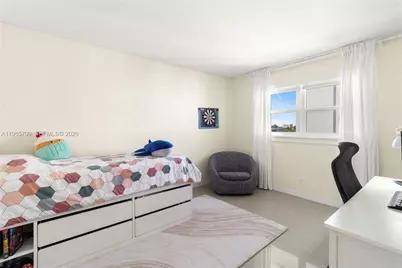 301 NE 14th Ave #601, Hallandale Beach, FL 33009 - Photo 14