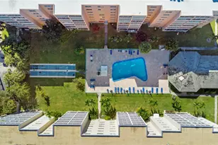 301 NE 14th Ave, Hallandale Beach, FL 33009 - Photo 24