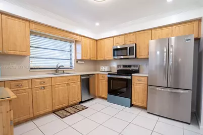 10198 Dovewood Ln #A, Boynton Beach, FL 33436 - Photo 6