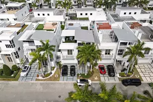 8259 NW 34th St, Doral, FL 33122 - Photo 24