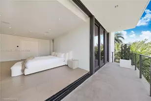 420 N Hibiscus Dr, Miami Beach, FL 33139 - Photo 18