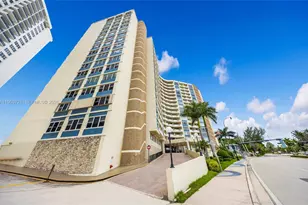 3180 S Ocean Dr, Hallandale Beach, FL 33009 - Photo 1