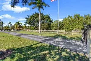 3761 Dellwood Blvd, Loxahatchee, FL 33470 - Photo 10