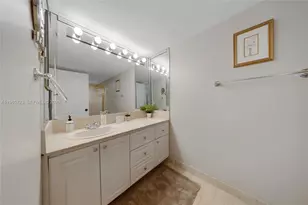 1201 S Ocean Dr, Hollywood, FL 33019 - Photo 22