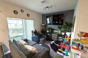 5420 SW 13th Ct, North Lauderdale, FL 33068 - Photo 4