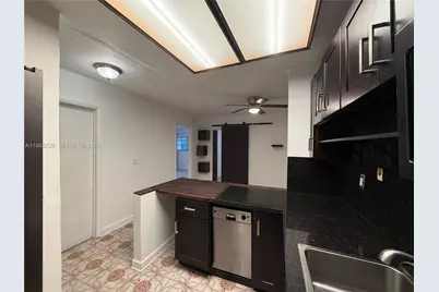 1245 Pennsylvania Ave #9, Miami Beach, FL 33139 - Photo 6