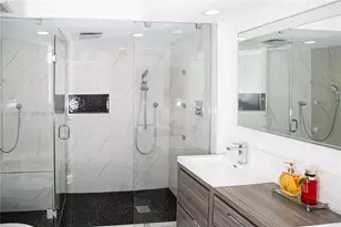 16445 Collins Ave, Sunny Isles Beach, FL 33160 - Photo 10