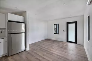 6905 NW 4th Ct, Miami, FL 33150 - Photo 2