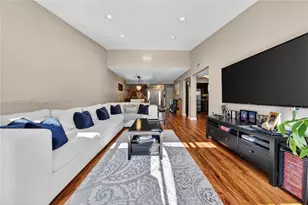 8733 Cleary Blvd, Plantation, FL 33324 - Photo 10