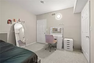 230 SW 117th Terrace, Pembroke Pines, FL 33025 - Photo 12