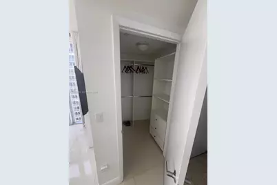 475 Brickell Ave #3613, Miami, FL 33131 - Photo 22