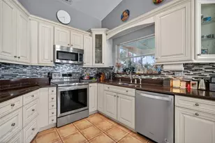 19238 NW 19th St, Pembroke Pines, FL 33029 - Photo 6