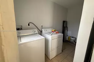 756 NW 5th St, Florida City, FL 33034 - Photo 10