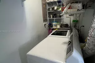 10382 SW 25th St, Miami, FL 33165 - Photo 8