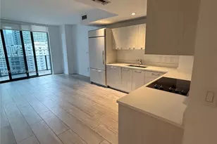 45 SW 9th St, Miami, FL 33130 - Photo 8