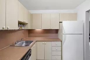 7400 Miami Lakes Dr, Miami Lakes, FL 33014 - Photo 4