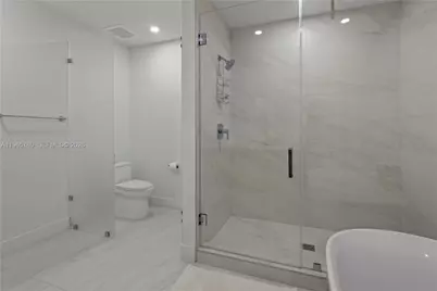 17550 Collins Ave #1205, Sunny Isles Beach, FL 33160 - Photo 52