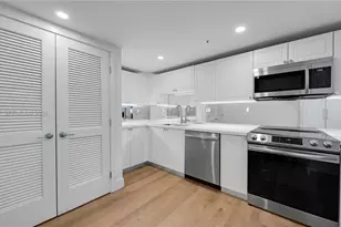 555 NE 34th St, Miami, FL 33137 - Photo 4