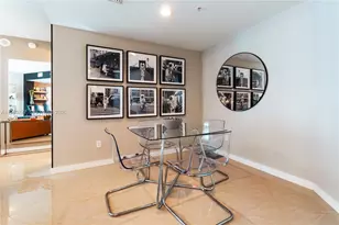 300 S Biscayne Blvd, Miami, FL 33131 - Photo 2