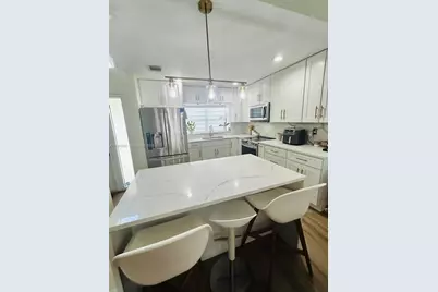 7342 NW 38th Pl, Coral Springs, FL 33065 - Photo 2