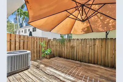 240 SW 15th Rd #112, Miami, FL 33129 - Photo 16