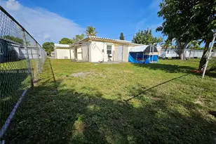 1232 NE 181st St, North Miami Beach, FL 33162 - Photo 34