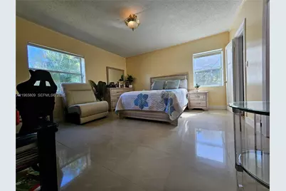 1232 NE 181st St, North Miami Beach, FL 33162 - Photo 16