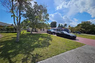 1232 NE 181st St, North Miami Beach, FL 33162 - Photo 1