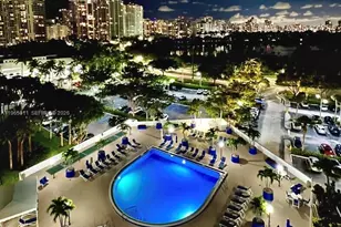 3701 N Country Club Dr, Aventura, FL 33180 - Photo 8