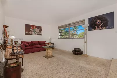 120 NE 175th St, Miami, FL 33162 - Photo 10