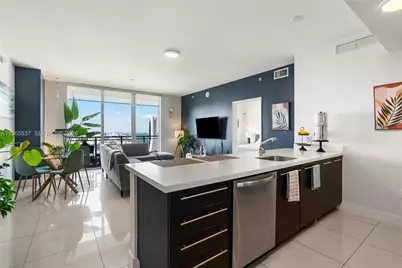90 SW 3rd St #2706, Miami, FL 33130 - Photo 12