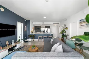 90 SW 3rd St, Miami, FL 33130 - Photo 10