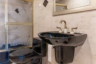 427 Golden Isles Dr, Hallandale Beach, FL 33009 - Photo 16