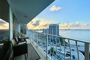 7601 E Treasure Dr, North Bay Village, FL 33141 - Photo 28