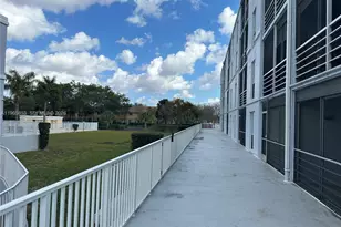 7981 S French Dr, Pembroke Pines, FL 33024 - Photo 22