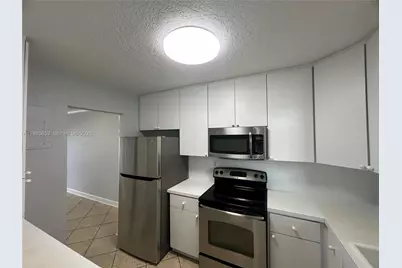 7981 S French Dr #2-101, Pembroke Pines, FL 33024 - Photo 6