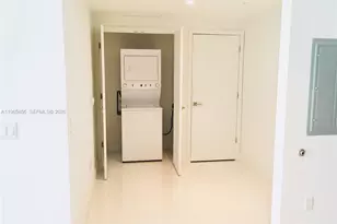 1080 Brickell Ave, Miami, FL 33131 - Photo 10