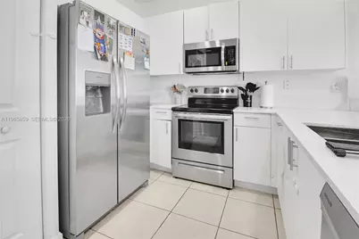 656 NW 203rd Ter, Miami Gardens, FL 33169 - Photo 8