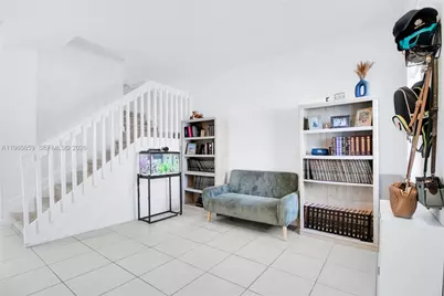 656 NW 203rd Ter, Miami Gardens, FL 33169 - Photo 10