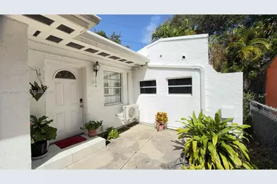 1545 NW 8th Ter, Miami, FL 33125 - Photo 36