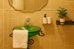 1545 NW 8th Terrace, Miami, FL 33125 - Photo 16