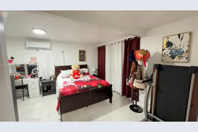 1545 NW 8th Ter, Miami, FL 33125 - Photo 24