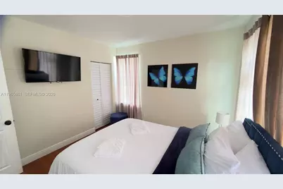 1545 NW 8th Ter, Miami, FL 33125 - Photo 22