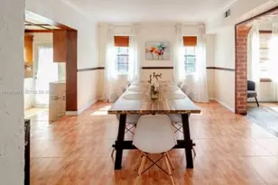 1545 NW 8th Terrace, Miami, FL 33125 - Photo 10