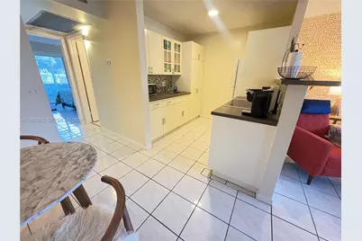 13250 SW 4th Ct #110G, Pembroke Pines, FL 33027 - Photo 6