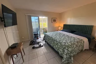 13250 SW 4th Ct, Pembroke Pines, FL 33027 - Photo 10