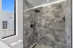 1644 NW 8th Terrace, Miami, FL 33125 - Photo 26